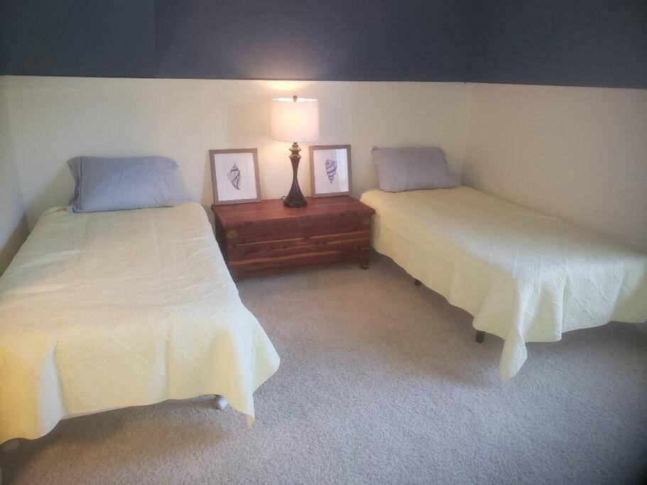 4Br Private Dock, Warm Spring Canal, Kayaks, Canoe Hudson Luaran gambar