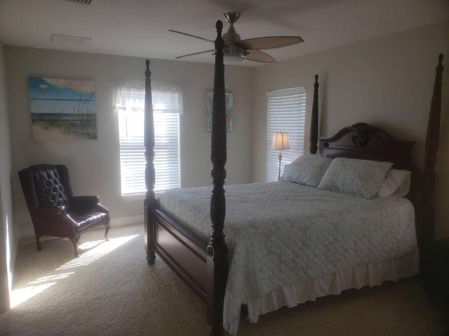 4Br Private Dock, Warm Spring Canal, Kayaks, Canoe Hudson Luaran gambar